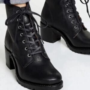 RARE Frye Vintage Sabrina Black Leather Ankle Boots 8
